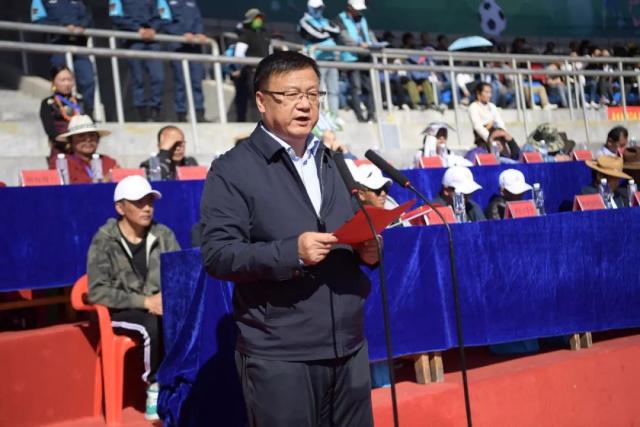 经过十小时鏖战，兹维列夫逆袭夺冠获得3700万奖金