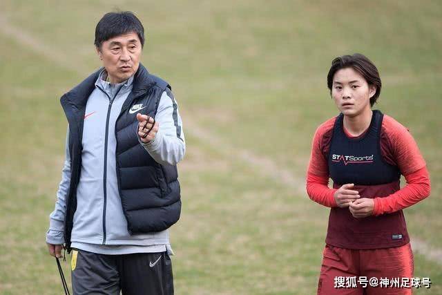 足坛连夜战报：本菲卡7-0大胜，多场杯赛与联赛战平收场