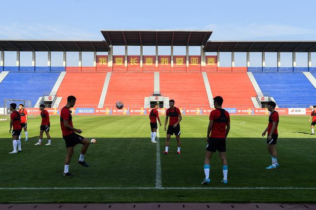 FC27法甲评分出炉：登贝莱、维蒂尼亚并列90分